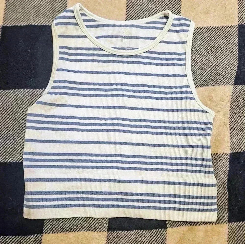 Aura Juniors White with Blue Stripes Sleeveless Crop Top Size XXS